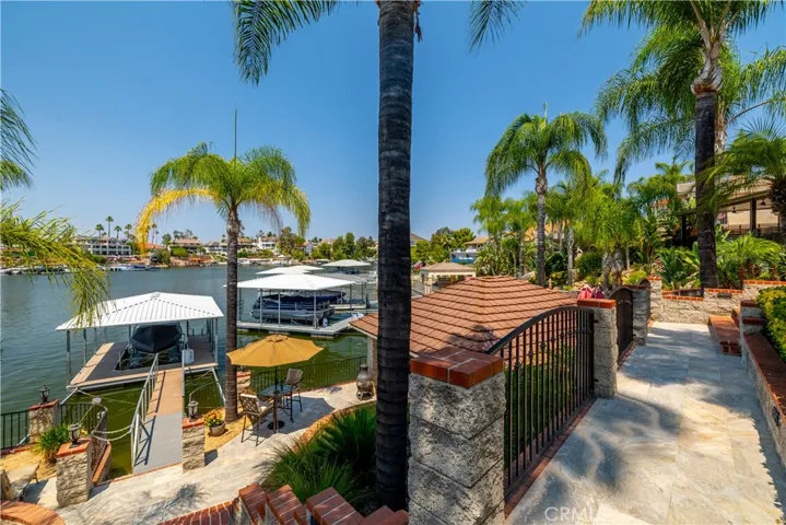 22280 Village Way Drive, Canyon Lake, California 92587