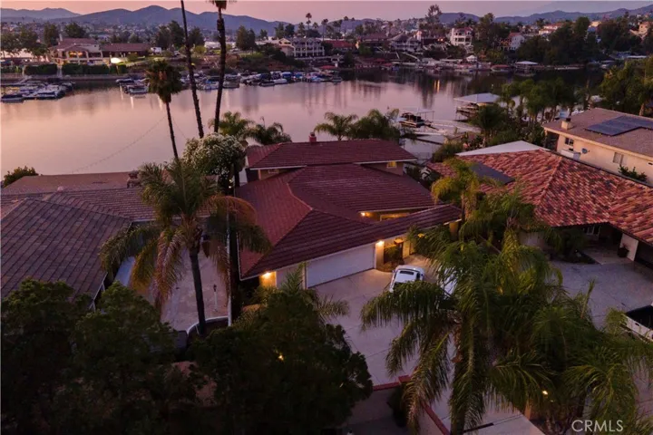 22280 Village Way Drive, Canyon Lake, California 92587