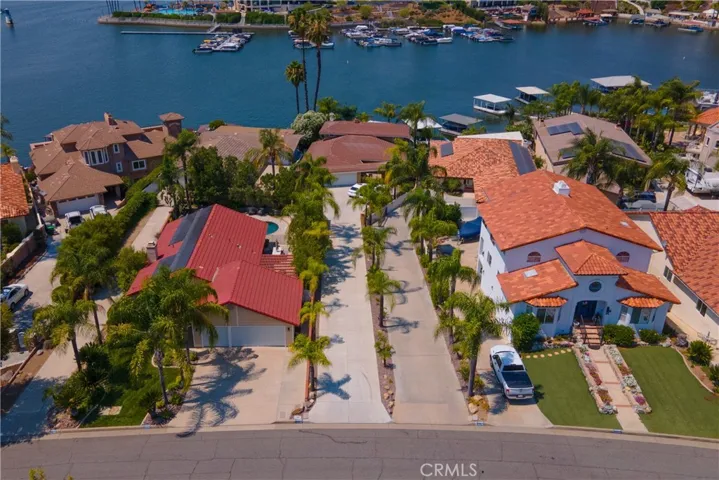 22280 Village Way Drive, Canyon Lake, California 92587
