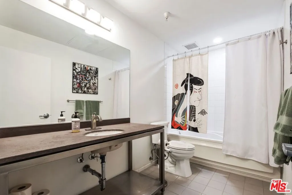 315 E 8th Street 801, Los Angeles, California 90014 home-pic-24