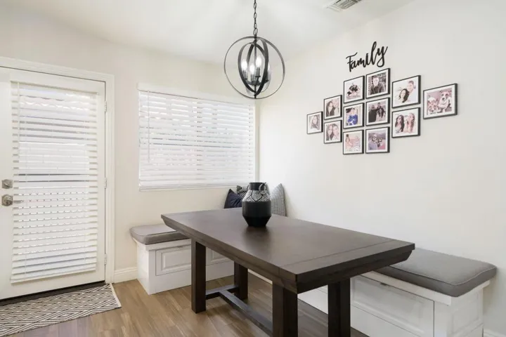 Banquette Breakfast Area