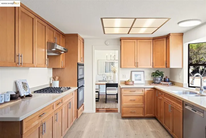 5136 Rain Cloud Dr, Richmond, California 94803