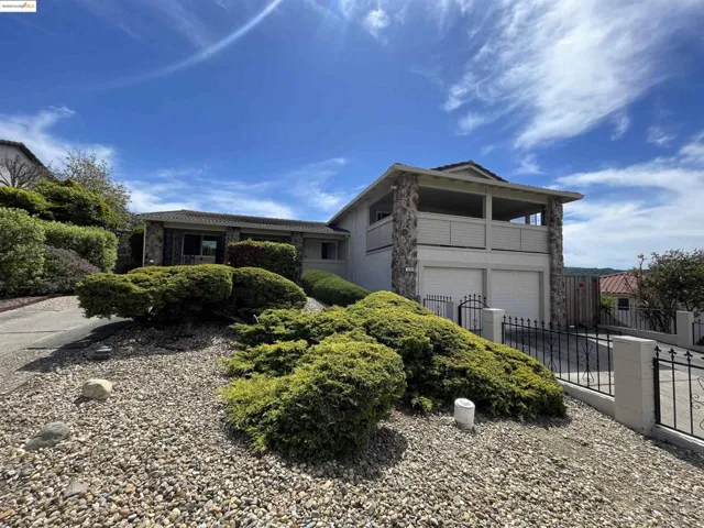 5136 Rain Cloud Dr, Richmond, California 94803