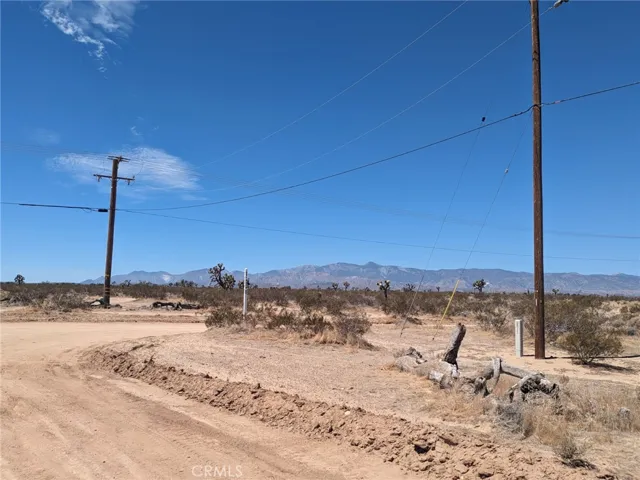 0 Del Rosa Road, Phelan, California 92371