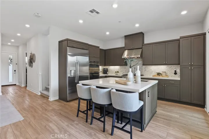 681 Athos, Lake Forest, California 92630