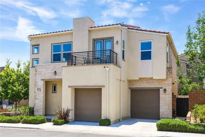 681 Athos, Lake Forest, California 92630