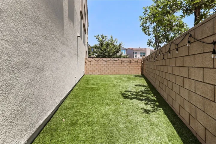 681 Athos, Lake Forest, California 92630