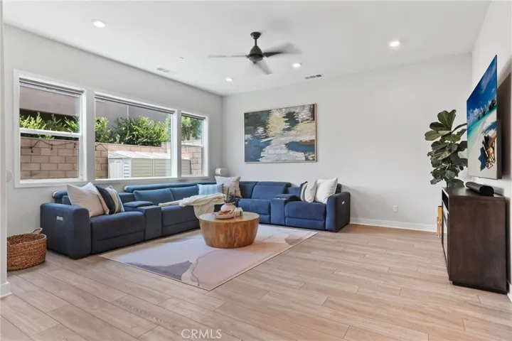 681 Athos, Lake Forest, California 92630