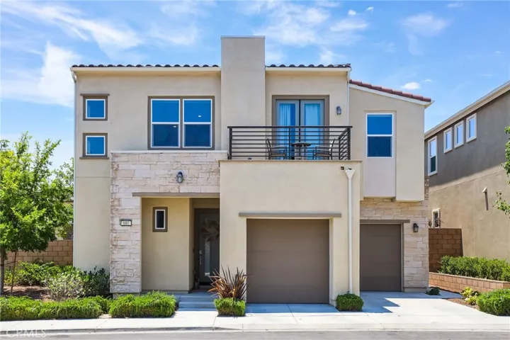 681 Athos, Lake Forest, California 92630