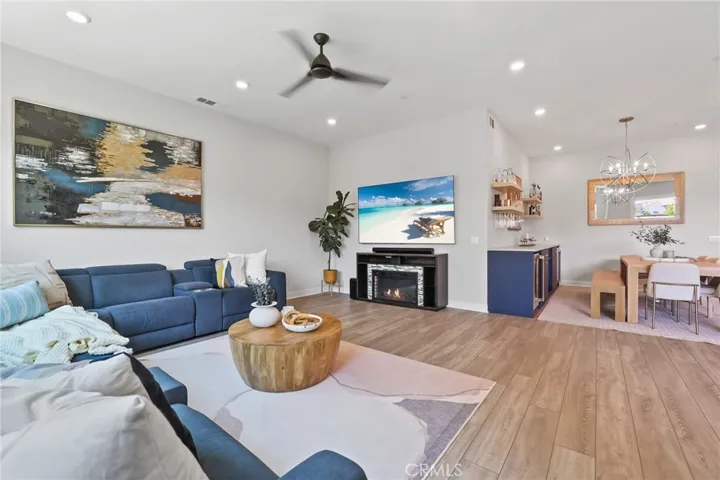 681 Athos, Lake Forest, California 92630