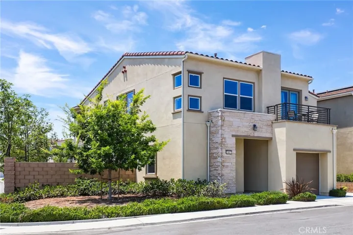681 Athos, Lake Forest, California 92630