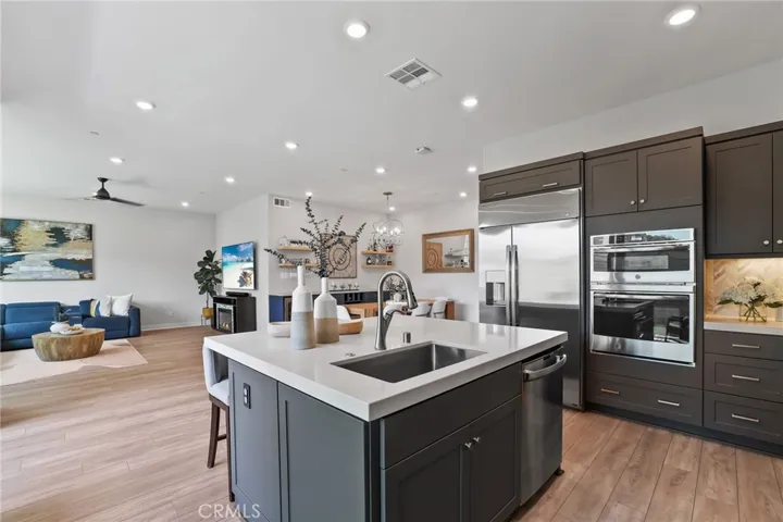 681 Athos, Lake Forest, California 92630