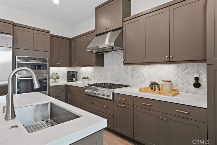 681 Athos, Lake Forest, California 92630