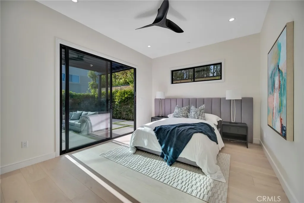 461 Nw Chabela Dr., Manhattan Beach, California 90266 home-pic-17