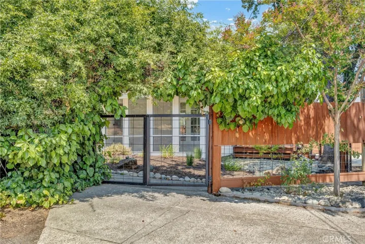 1685 S Main Street, Lakeport, California 95453
