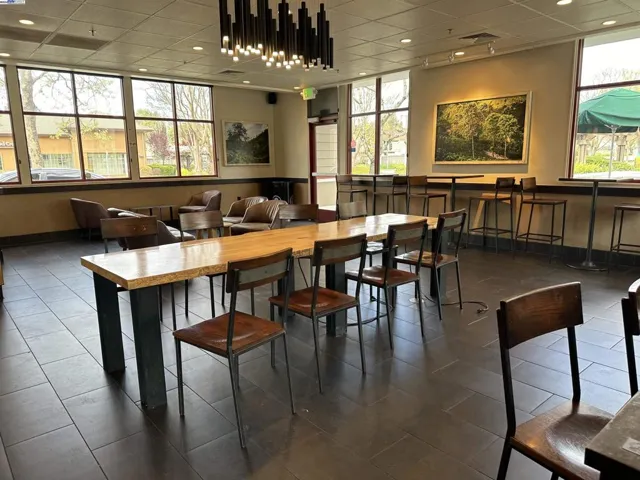 9000 Brooks Rd, Windsor, California 95492