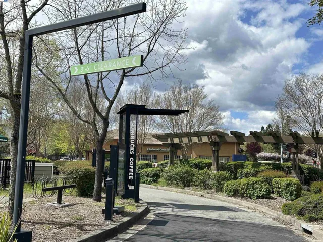 9000 Brooks Rd, Windsor, California 95492