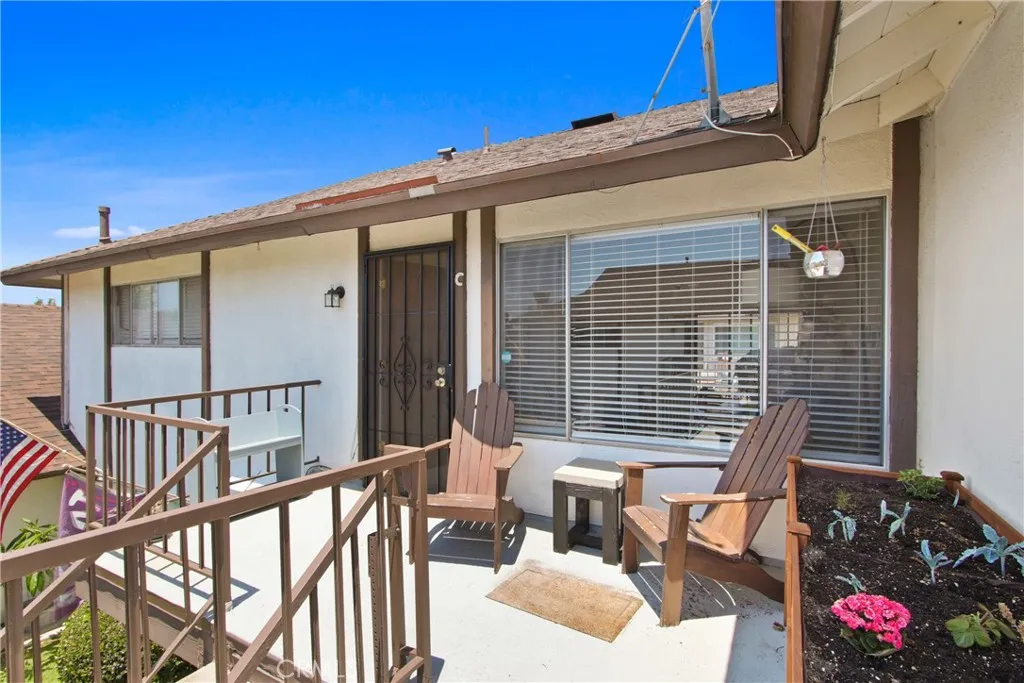 18702 Demion Lane, Huntington Beach, California 92646 home-pic-3