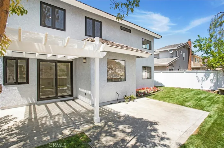 15 Calle Albarda, Rancho Santa Margarita, California 92688