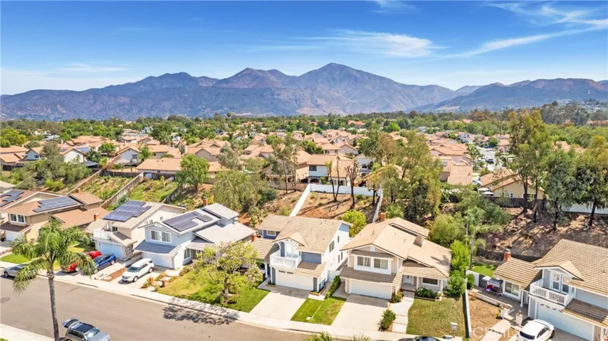 15 Calle Albarda, Rancho Santa Margarita, California 92688