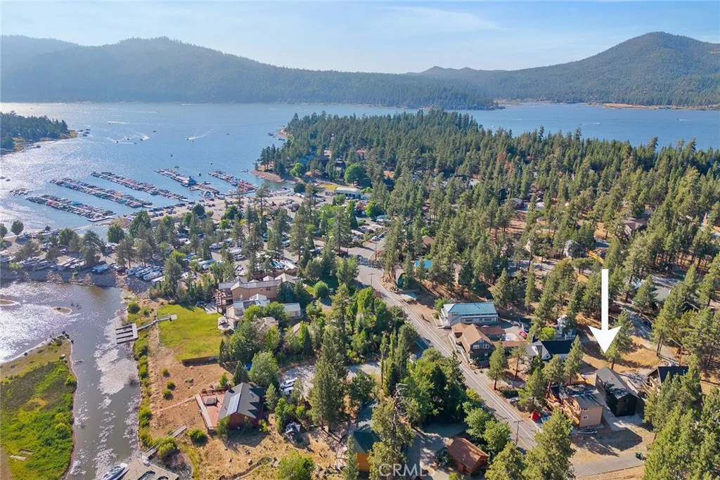 425 Castella Lane, Big Bear Lake, California 92315 home-pic-1