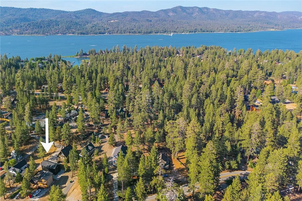 425 Castella Lane, Big Bear Lake, California 92315 home-pic-4
