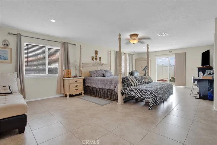 15545 Dale Evans, Apple Valley, California 92307