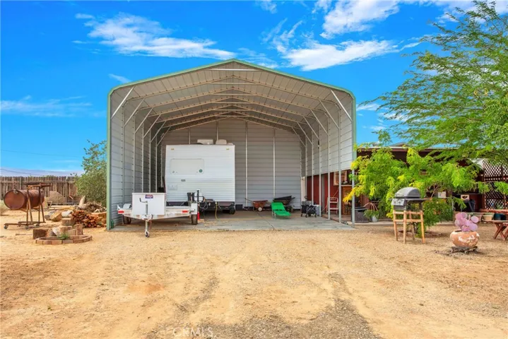 15545 Dale Evans, Apple Valley, California 92307