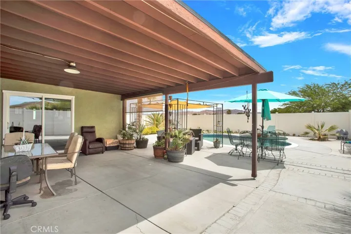 15545 Dale Evans, Apple Valley, California 92307