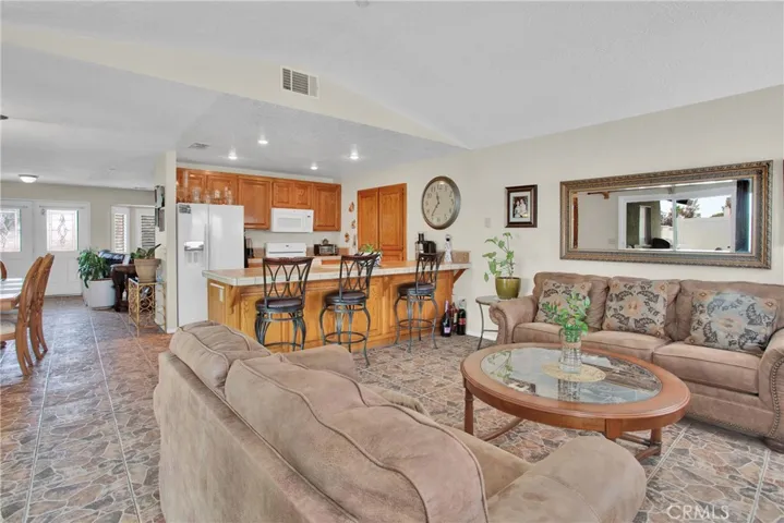 15545 Dale Evans, Apple Valley, California 92307