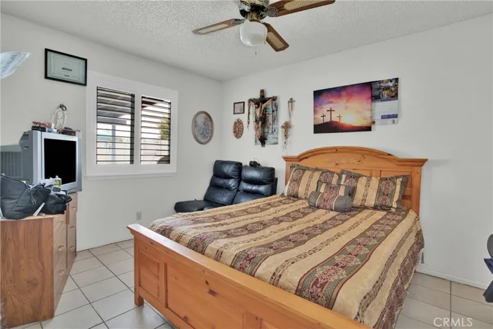 15545 Dale Evans, Apple Valley, California 92307