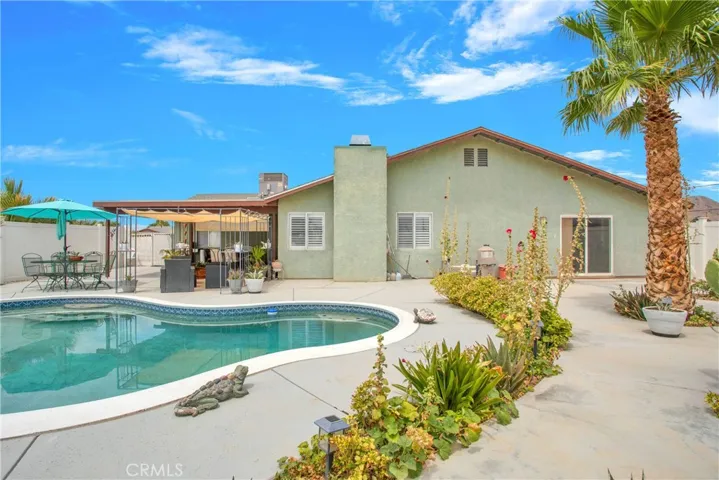 15545 Dale Evans, Apple Valley, California 92307