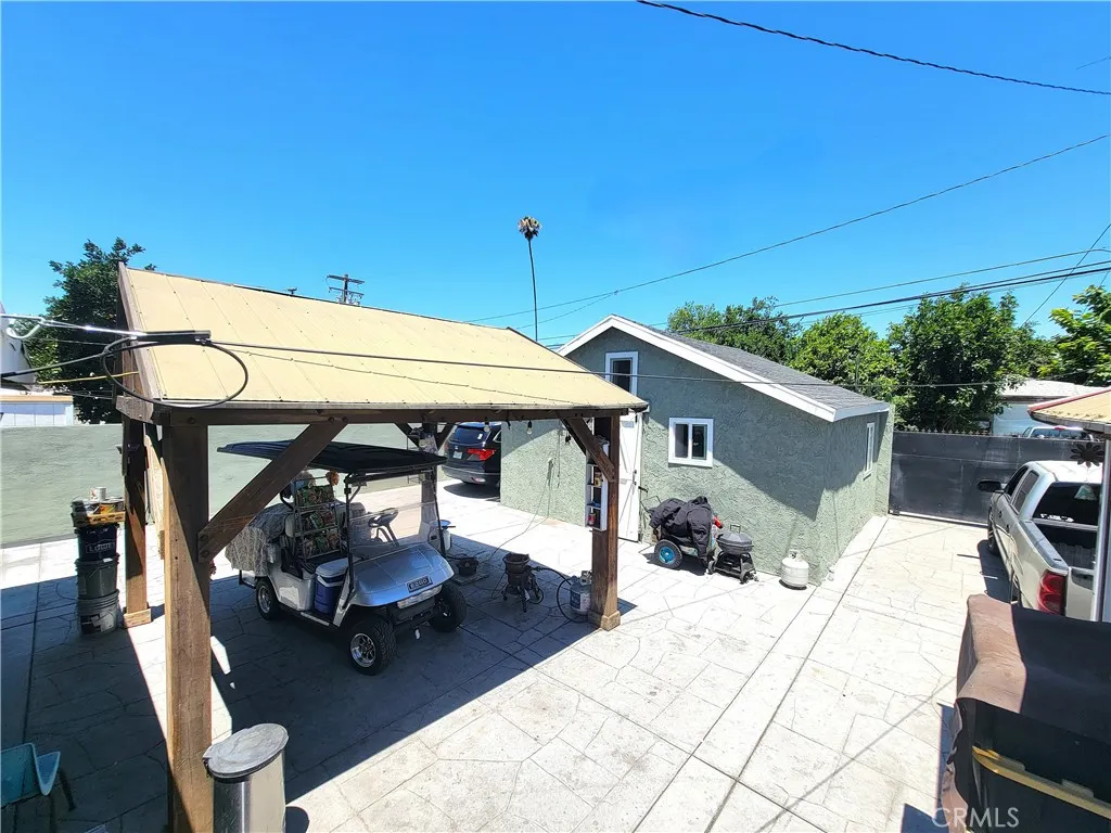 1265 W Mission Boulevard, Pomona, California 91766 home-pic-21