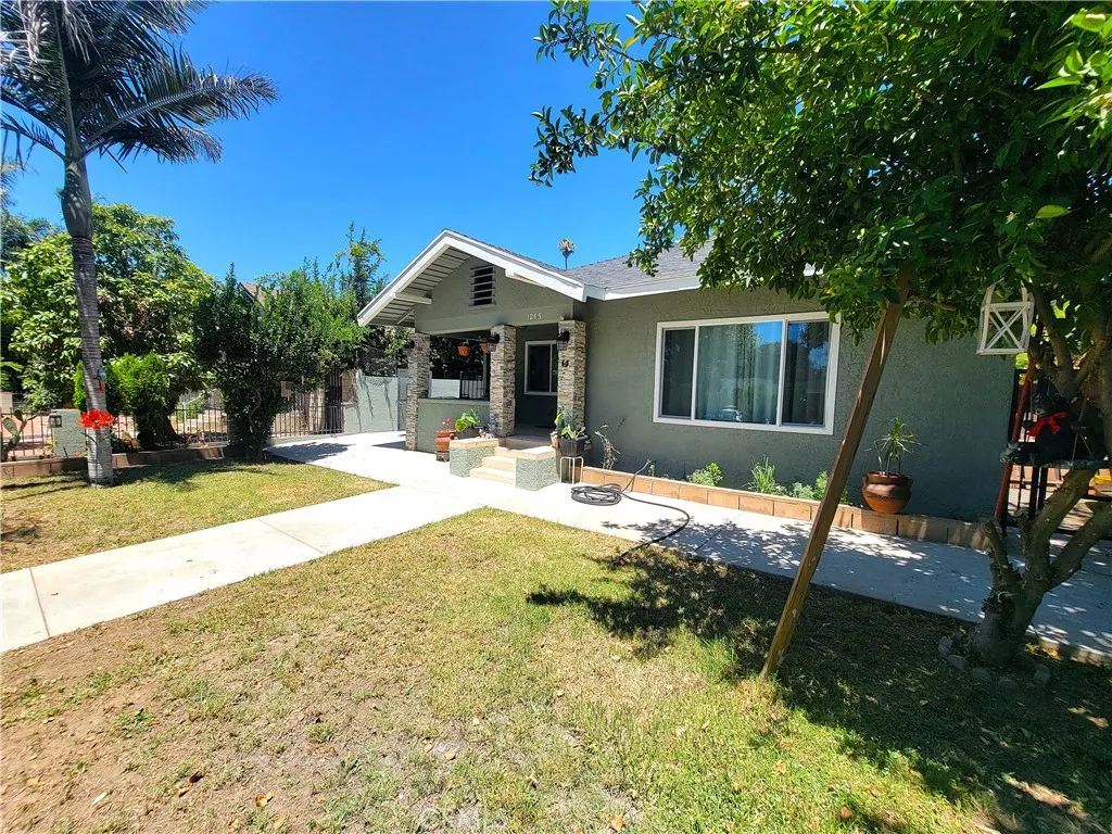 1265 W Mission Boulevard, Pomona, California 91766 home-pic-2