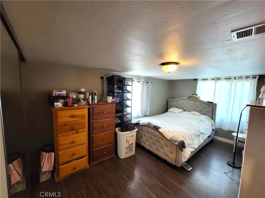 1265 W Mission Boulevard, Pomona, California 91766 home-pic-13