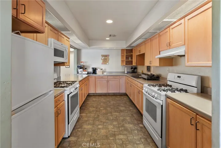 3960 S Higuera Street 156, San Luis Obispo, California 93401