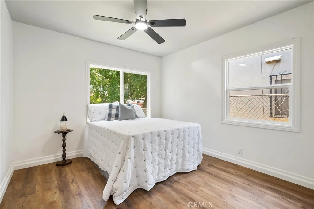 637 W 105th Street, Los Angeles, California 90044 home-pic-6