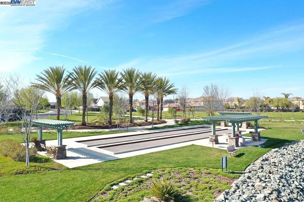 675 Merritt Ct, Discovery Bay, California 94505 home-pic-34