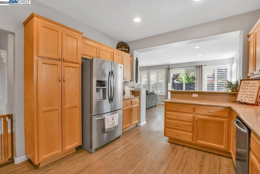 675 Merritt Ct, Discovery Bay, California 94505 home-pic-9
