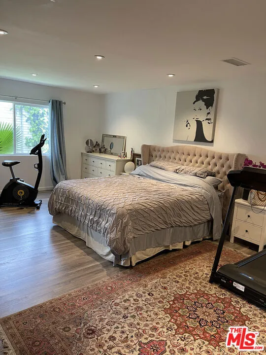 10915 Ayres Avenue, Los Angeles, California 90064 home-pic-9