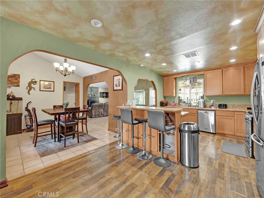 44021 Fenner Avenue, Lancaster, California 93536 home-pic-11