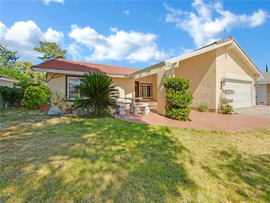 44021 Fenner Avenue, Lancaster, California 93536 home-pic-0