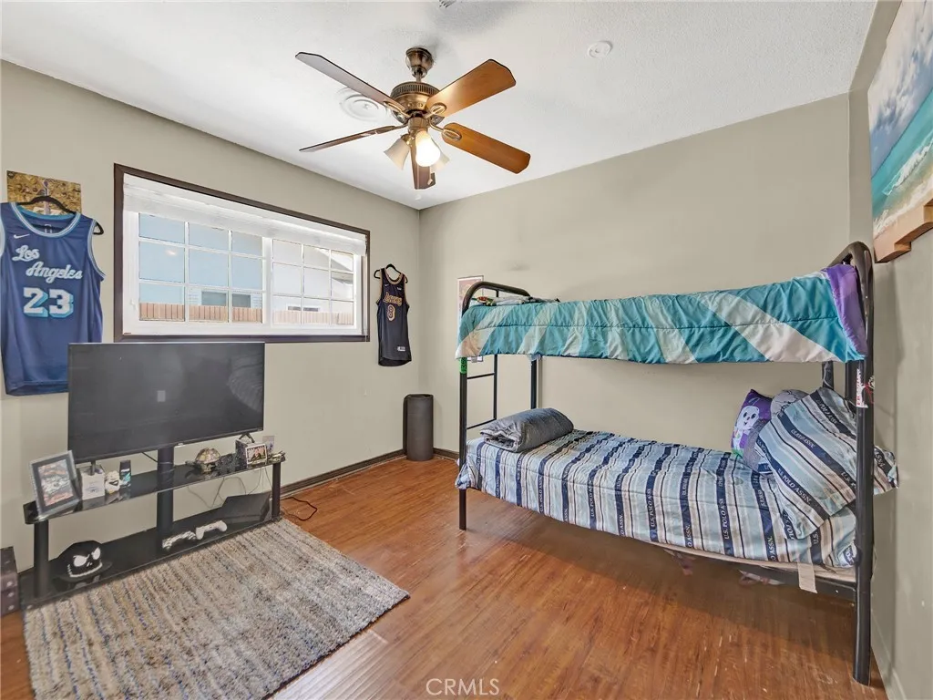 44021 Fenner Avenue, Lancaster, California 93536 home-pic-15