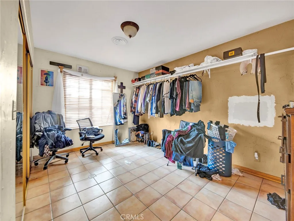 44021 Fenner Avenue, Lancaster, California 93536 home-pic-18