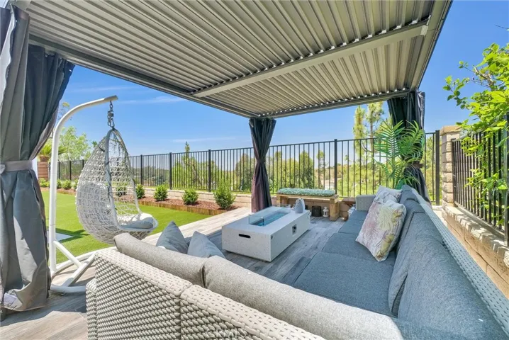 6875 E Swarthmore Drive, Anaheim Hills, California 92807