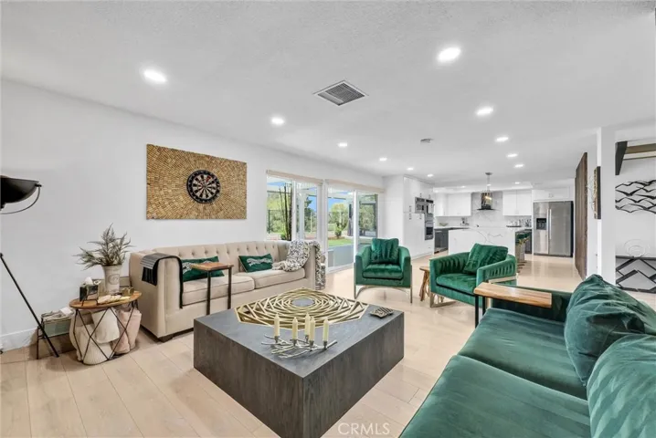 6875 E Swarthmore Drive, Anaheim Hills, California 92807