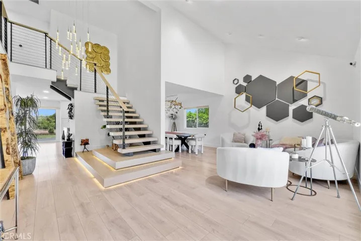 6875 E Swarthmore Drive, Anaheim Hills, California 92807