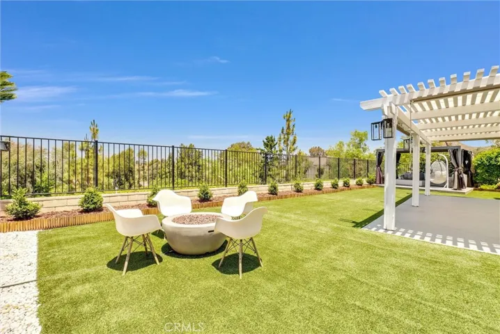 6875 E Swarthmore Drive, Anaheim Hills, California 92807