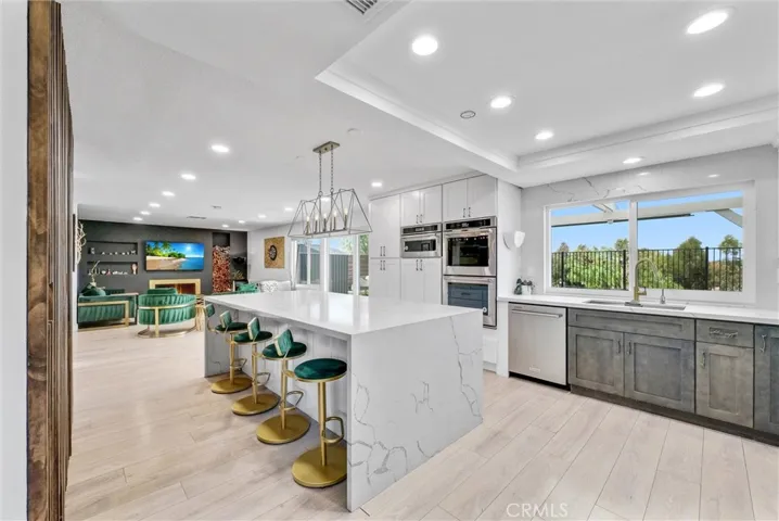 6875 E Swarthmore Drive, Anaheim Hills, California 92807