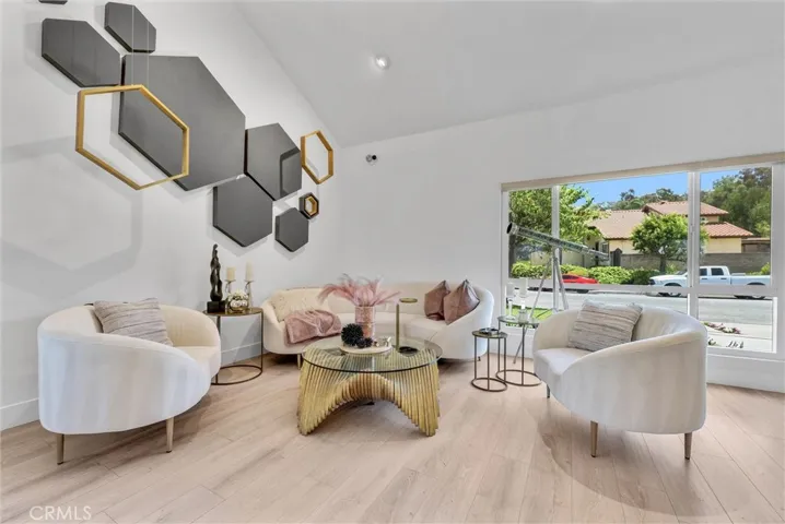 6875 E Swarthmore Drive, Anaheim Hills, California 92807
